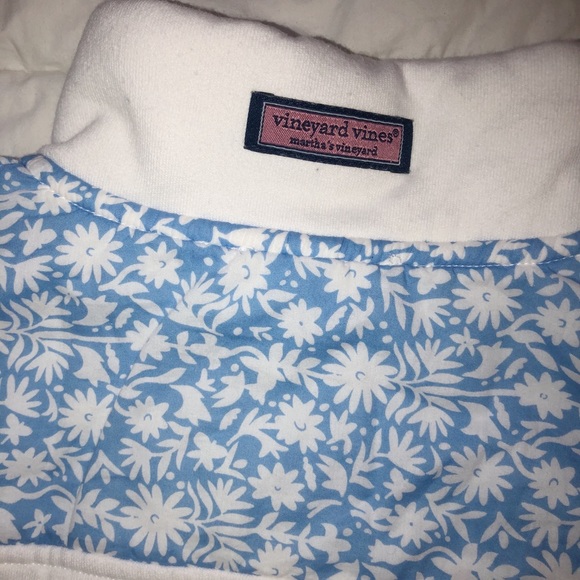 Vineyard Vines quarter zip pullover! - Picture 5 of 6